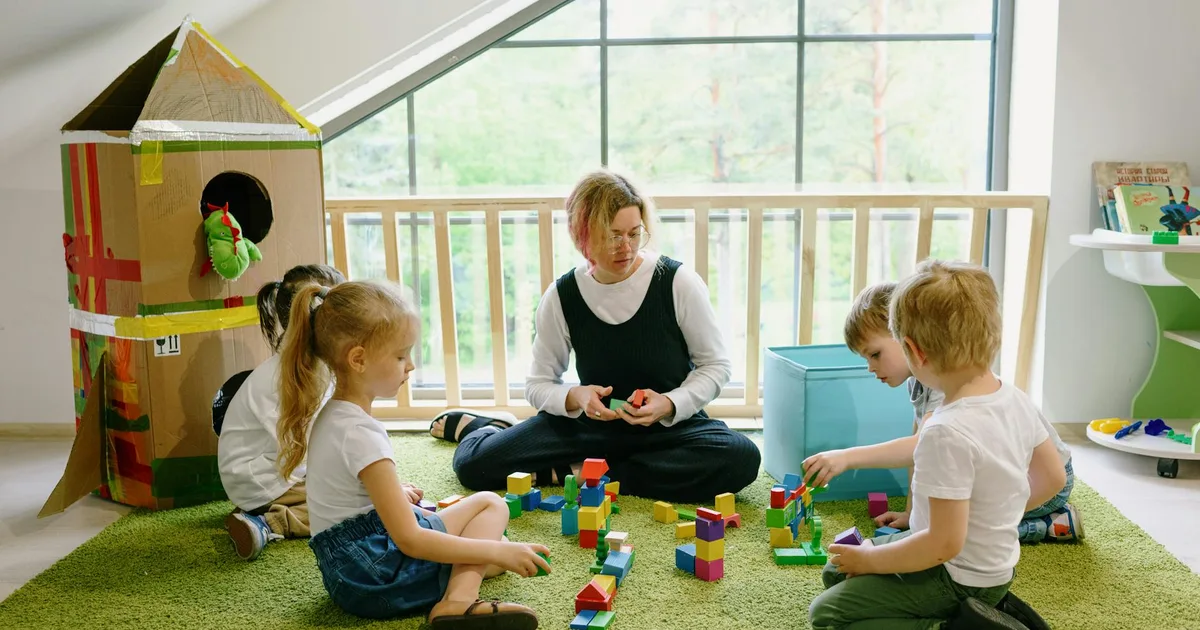 Kinderdagverblijf of Gastouder: Welke Opvang Past bij Jouw Gezin?